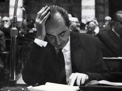 Ο Κ. Μητσοτάκης στα έδρανα της Βουλής - ...