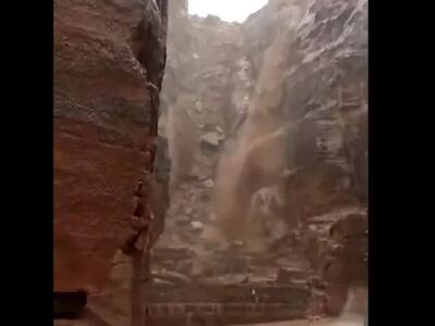 Ιορδανία: Πλημμύρισε η αρχαία πόλη της Πέτρας