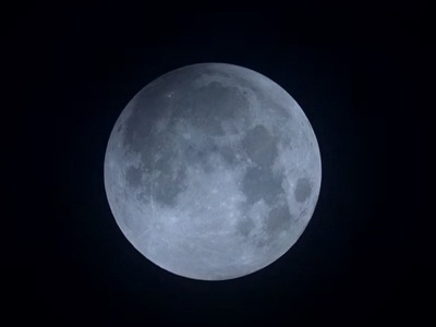 Απόψε η μεγαλύτερη έκλειψη Σελήνης του 21ου αιώνα