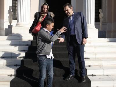 Ο Αμίρ κράτησε τελικά την Ελληνική σημαί...