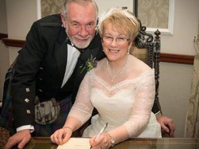 Χώρισαν και... ξαναπαντρεύτηκαν μετά από 23 χρόνια