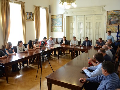 Γάλλοι συνδικαλιστές στον Δήμαρχο Πατρέω...