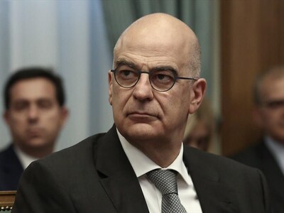 Ενημερώνει αύριο τους εκπροσώπους των κο...