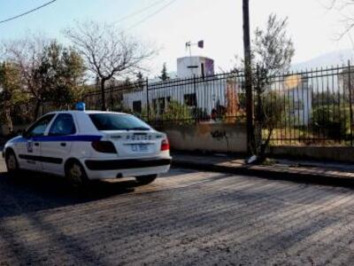 Πήγαν για ποτό με το...περιπολικό