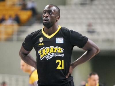 Μπάσκετ: Αποσύρεται ο Μενσά-Μπονσού