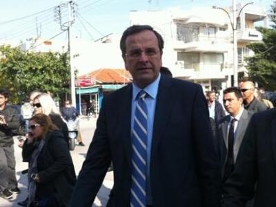 "Λαδώνουν" τους σερβιτόρους στ...