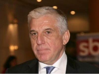 Γιουχάισαν  και τον Γ. Παπαντωνίου σε θε...