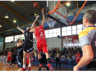 Mπάσκετ: Εκπλήξεις στο κύπελλο