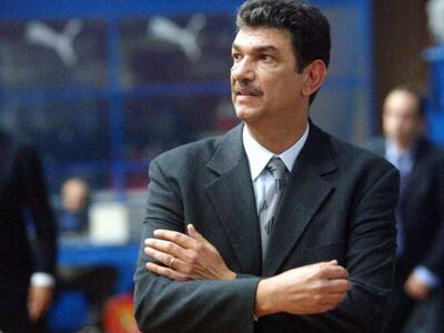 Ο Απόλλων Πατρών τιμάει την ιστορία του-...