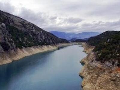 «Τίγκαραν» νερό τα φράγματα του Αχελώου