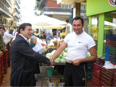 Στις Λαϊκές αγορές της Πάτρας ο Αλέκος Χ...