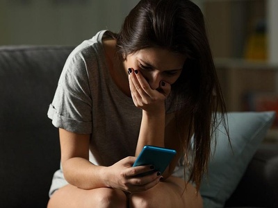 Πασίγνωστος παρουσιαστής καταδικάστηκε γ...