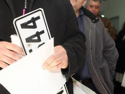 Επιστροφή πινακίδων και αδειών κυκλοφορί...