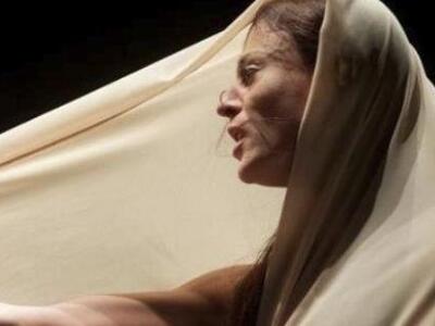 Επαινος στη Δραματική Σχολή του Εθνικού ...