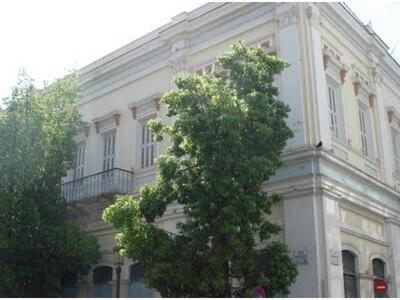 Κουίζ: ο επικοινωνιολόγος, ο βουλευτής, ...