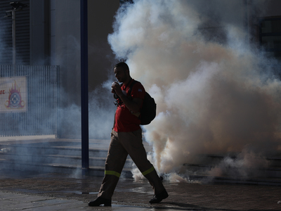Επεισόδια και χημικά ανάμεσα σε Πυροσβέστες και Αστυνομία στο Μαρούσι