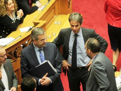 Σε εξέλιξη η ομιλία Σαμαρά – Καλεί σε ντ...