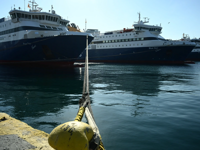 Προκήρυξε 24ωρη απεργία η ΠΝΟ - Δένουν κ...