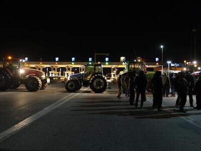 Αγρότες και κτηνοτρόφοι από τα Γιάννενα ...