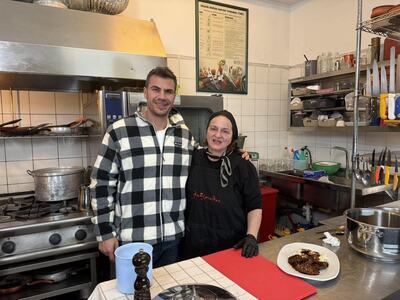 Ο Άκης Πετρετζίκης μαγείρεψε με τη Νικολ...