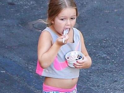 Η 4χρονη κόρη του Μπέκαμ κάνει...μανικιο...