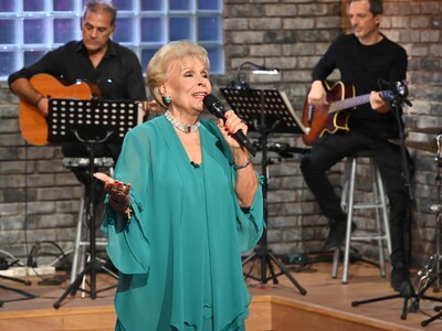 Η Κλειώ Δενάρδου.