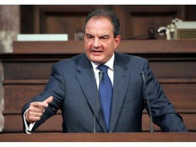 Κάλυψη της ΝΔ στον Καραμανλή