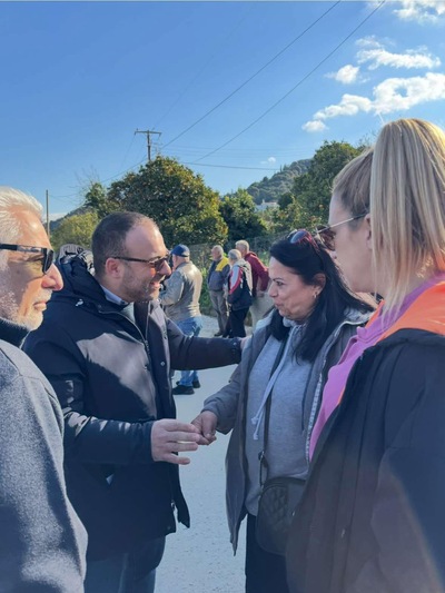 Ο Θέμης Μπάκας στο πλευρό των κατοίκων των Τσουκαλεΐκων