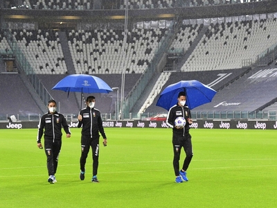 Παρωδία στο Τορίνο: Η Νάπολη σε καραντίν...