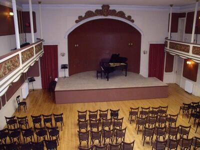 Ομιλία με θέμα: «Περί των Χειρονομιών τη...