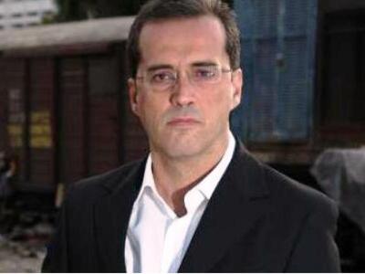 Έγινε μπαμπάς ο δημοσιογράφος Νίκος Σύφαντος