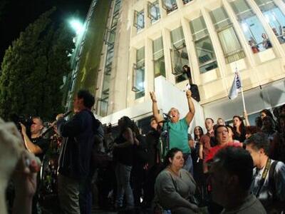  “Επιχείρηση καταιγίδα” από το Μαξίμου ...