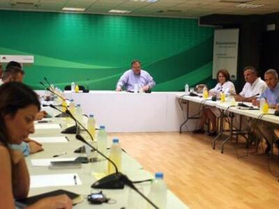 ΠΑΣΟΚ για Τσίπρα: Ας έλθει στη Βουλή να ...