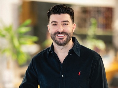 GS Hair Salon: Ο hair stylist Γιώργος Σπ...