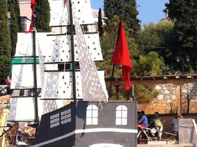 Το κάψιμο της Αρμάτας στις Σπέτσες - ΔΕΙ...