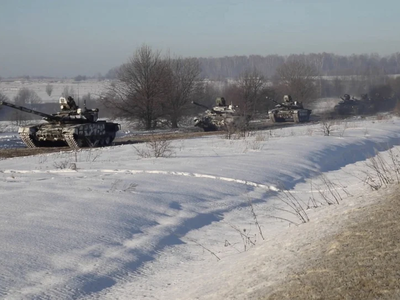 «Τέλος» οι στρατιωτικές ασκήσεις των Ρώσ...