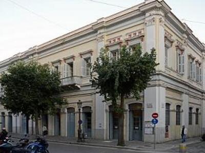 Πάτρα: Έκλεψαν δύο αυτοκίνητα του Δήμου ...