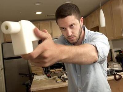 Γιατί ένας γοητευτικός 25χρονος βρίσκετα...