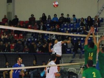 Άσχημο ξεκίνημα για την EAΠ