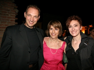 Πλημμύρισε το Αρχαίο Ωδείο από τις μουσι...