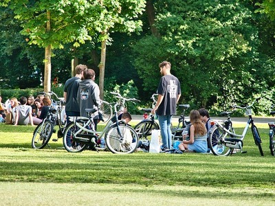 Φόρος εισοδήματος μηδέν για νέους έως 25...