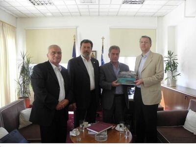 Στον Περιφερειάρχη Ιονίων Νήσων ο Πρέσβη...