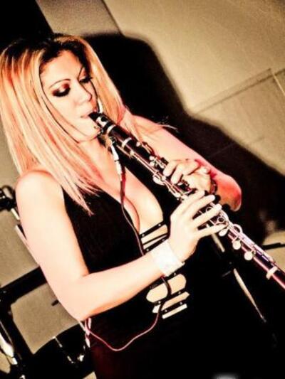 Oι δύο αυτές φωτό είναι από το προφίλ τη...