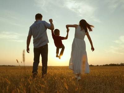 Επίδομα παιδιού: Πότε θα ξανανοίξει για ...