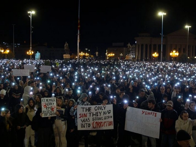 Βόρεια Μακεδονία: Πλήθος κόσμου στους δρ...