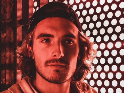 Πάρτι στο twitter με τους στίχους του Στ...