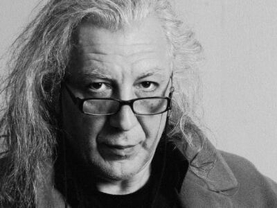 Ο δεξιοτέχνης των κρουστών Νίκος Τουλιάτος.