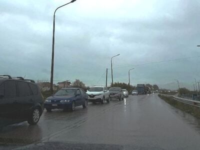 Έξοδος Χριστουγέννων: Ουρές στην Αντιρρί...