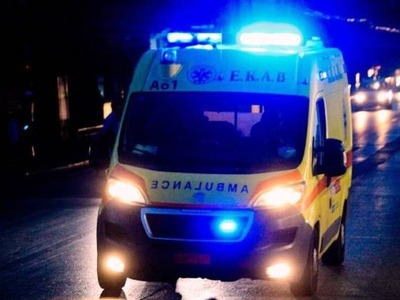 Δυτ. Ελλάδα: Εκτροπή οχήματος με δύο τρα...