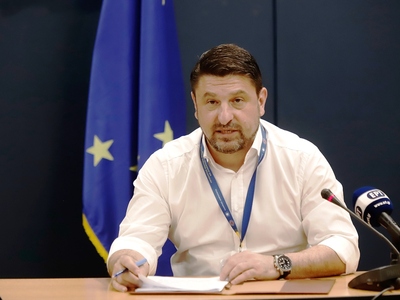 Χαρδαλιάς: Ο κορωνοϊός δεν κάνει ούτε πο...